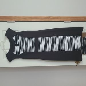 Women's sleeveless colorblock sheath dress; size 10
